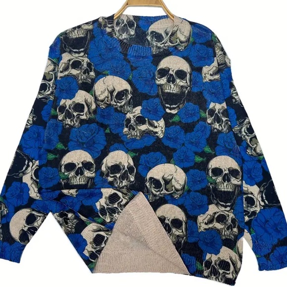 Skull sweater - Picture 3 of 10